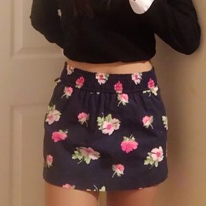 Navy floral Hollister miniskirt!!